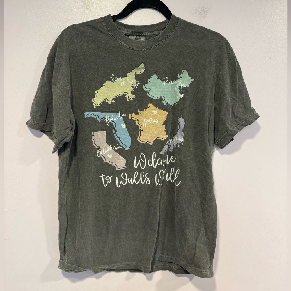 Welcome to Walt’s world Disney Parks countries‎ tee
